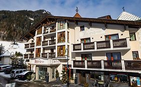 Hotel Alpina Ischgl