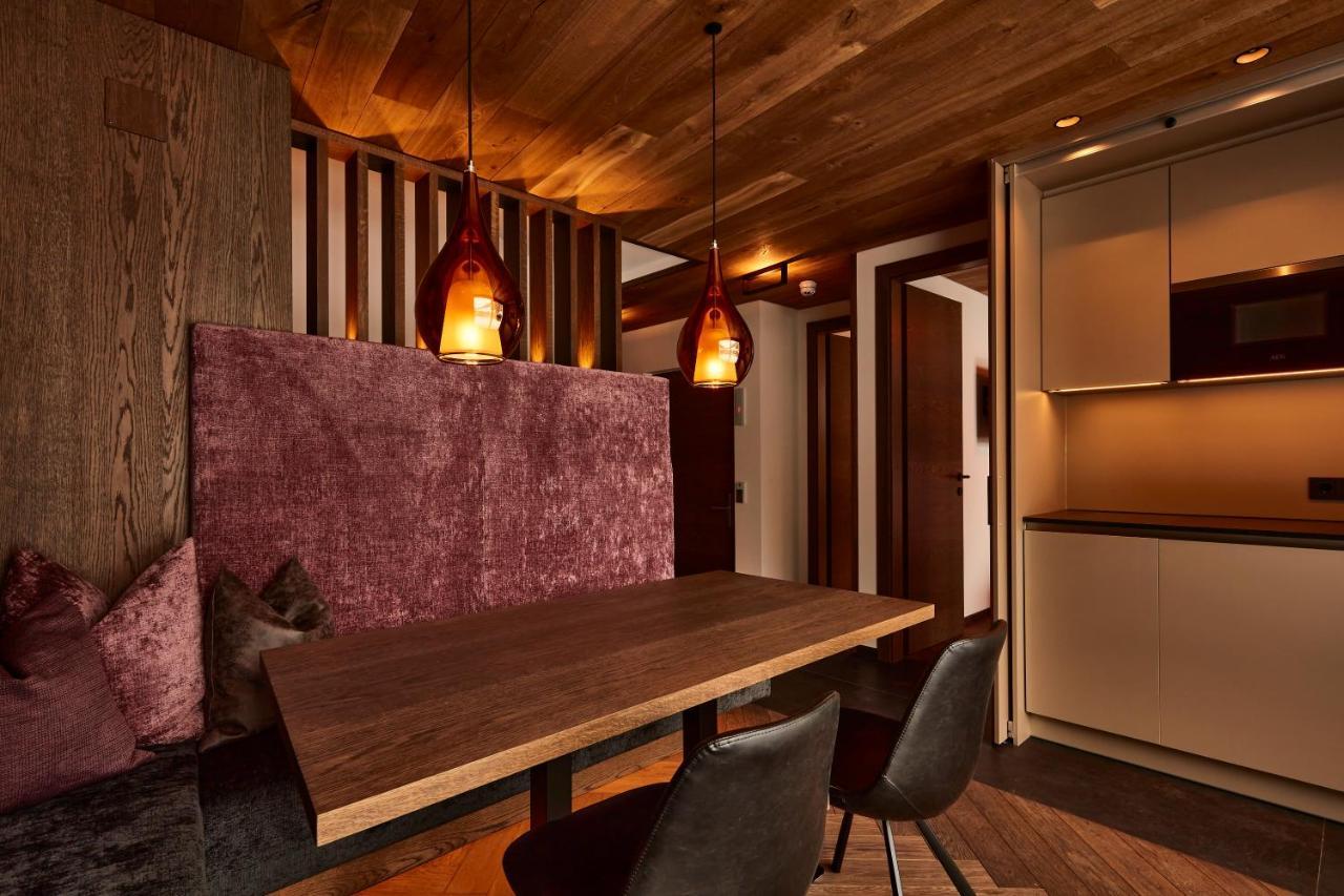 Hotel Alpina Ischgl Exteriör bild