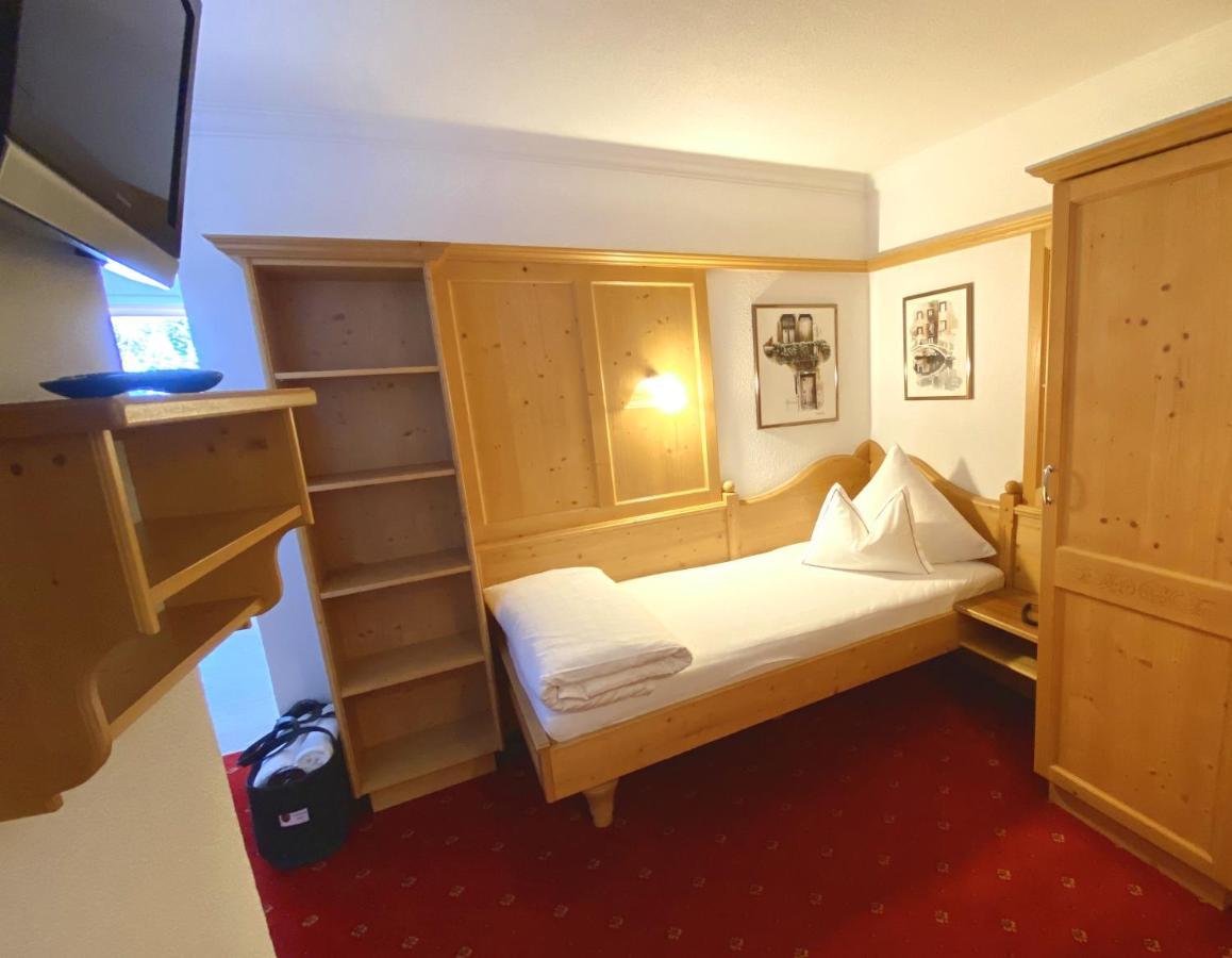 Hotel Alpina Ischgl Exteriör bild